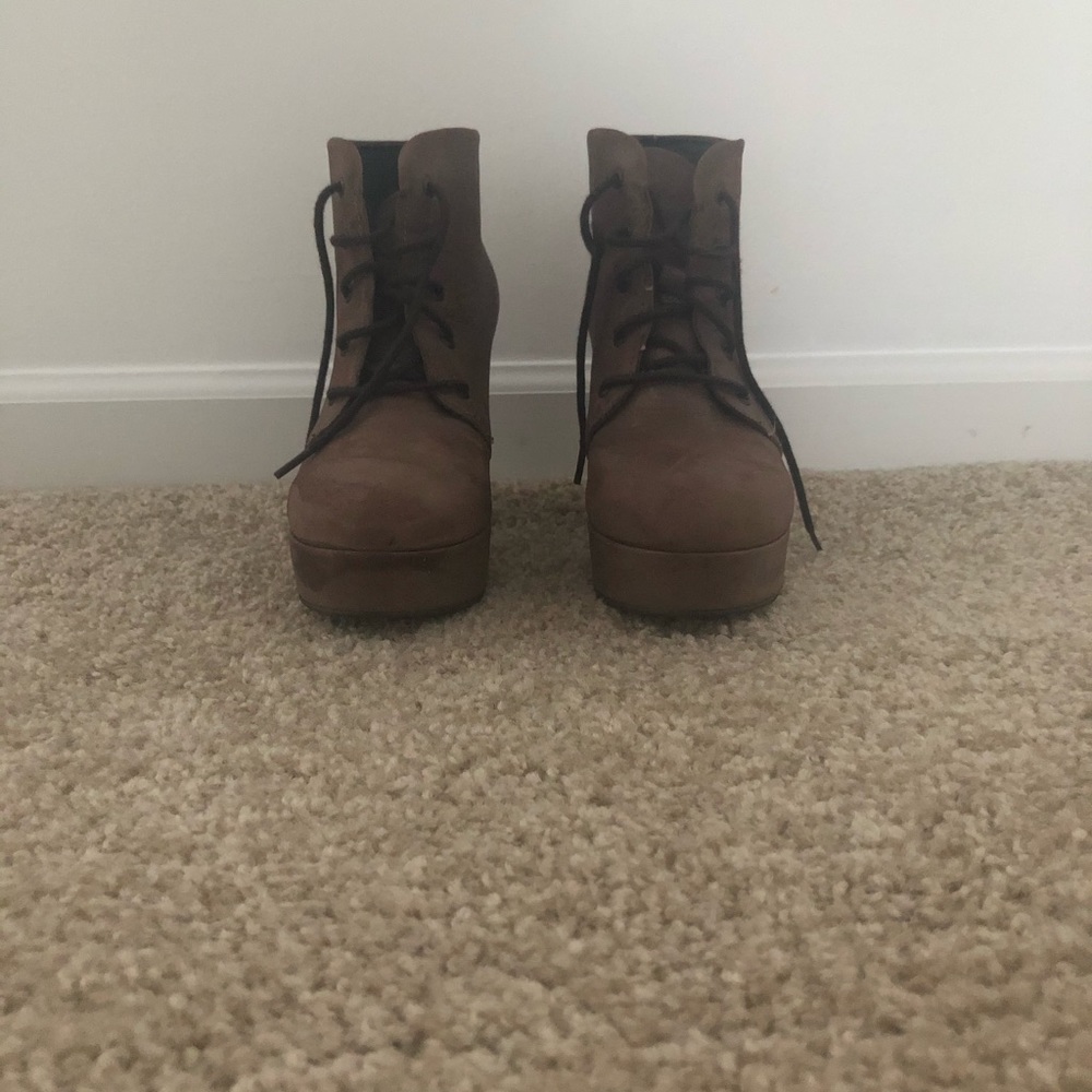 Brown Steve Madden heels